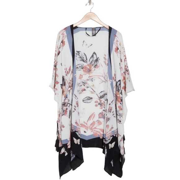 Vince Camuto Floral Kimono with Black Trim - Picture 2 of 4